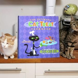 New The Ultimate Cat Treat Cookbook: Homemade Goodies for Finicky Felines